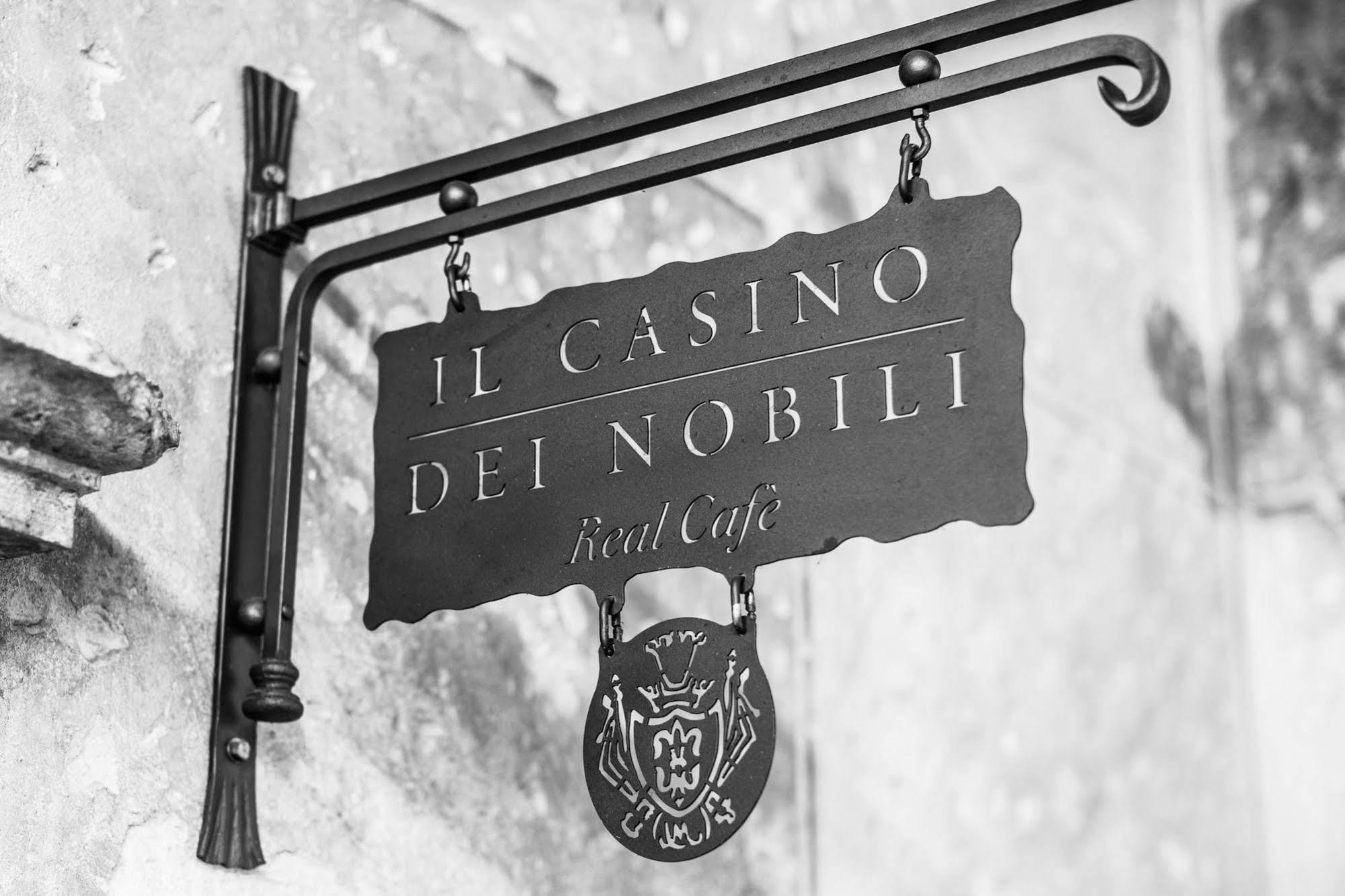 Grand Hotel Entourage - Palazzo Strassoldo Гориция Экстерьер фото