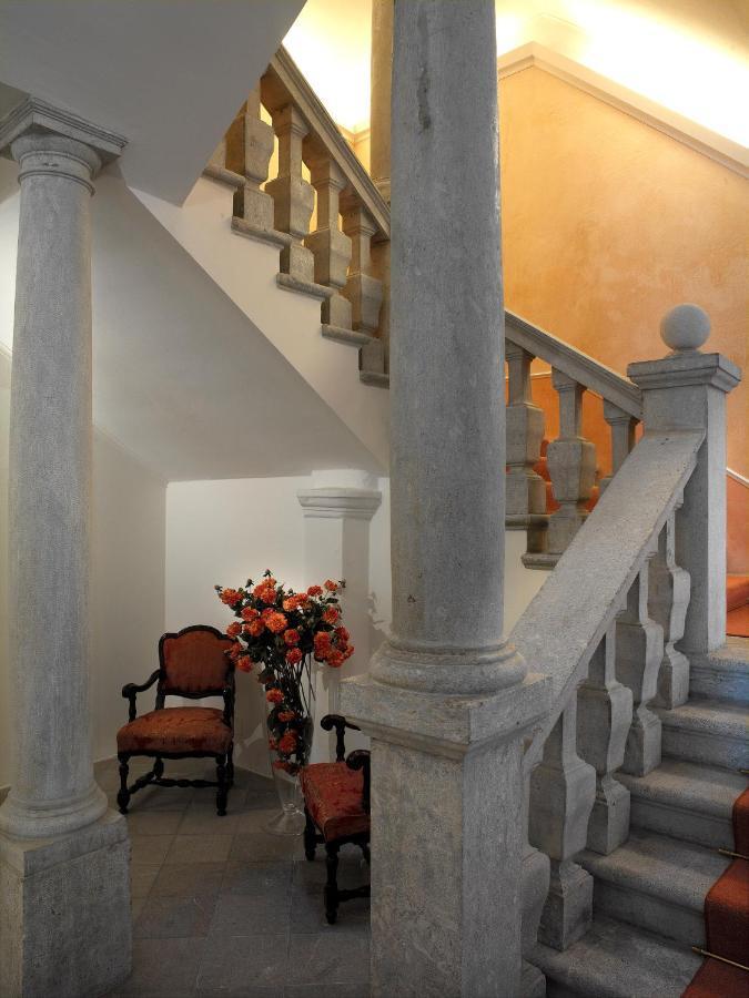 Grand Hotel Entourage - Palazzo Strassoldo Гориция Экстерьер фото